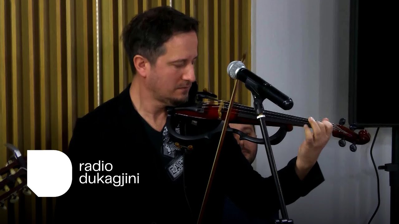 String String - Të fala nga Prishtina
