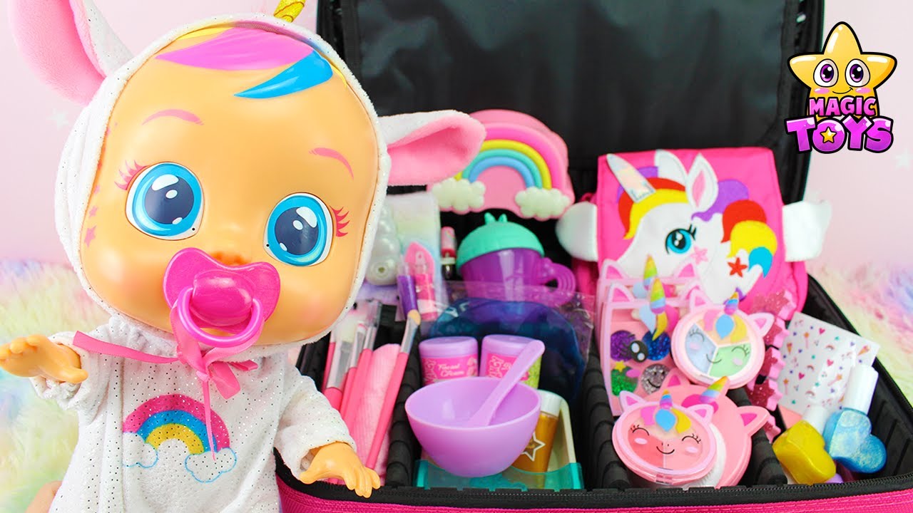 BEBÉS LLORONES 🦄🎀 Que llevar en la PAÑALERA para una PIJAMADA de UNICORNIO vs HELLO KITTY