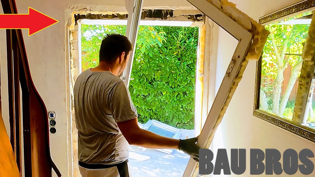 alte HAUSTÜR RAUSREIßEN & Öffnung verbreitern: Hohlschicht freilegen + dämmen. Einbau vorbereiten