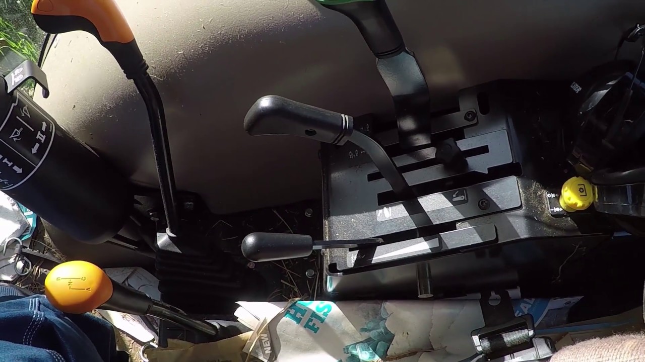 Repairing The 3 Point Hitch Lever On A John Deere 5065E