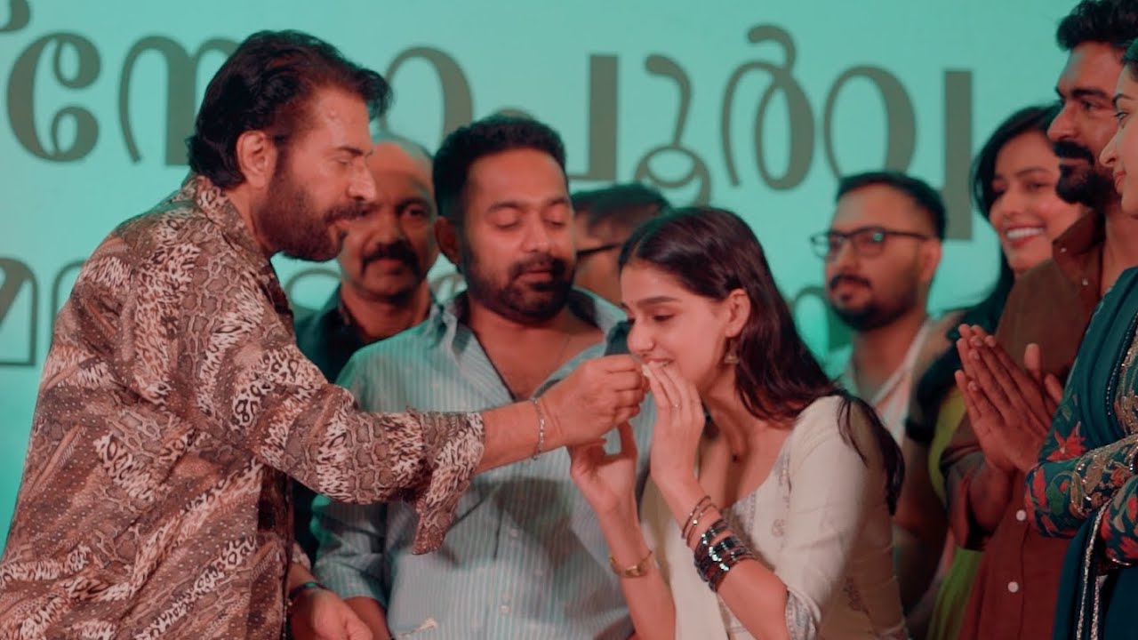 Mammootty chettan cutting cake Rekhachitram success celebration