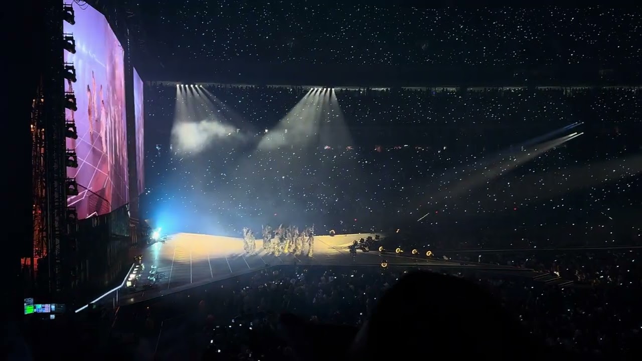 Beyoncé - I’m That Girl / Cozy / Alien Superstar / Ballroom outro (Cowboy Carter Tour) Houston, Tx