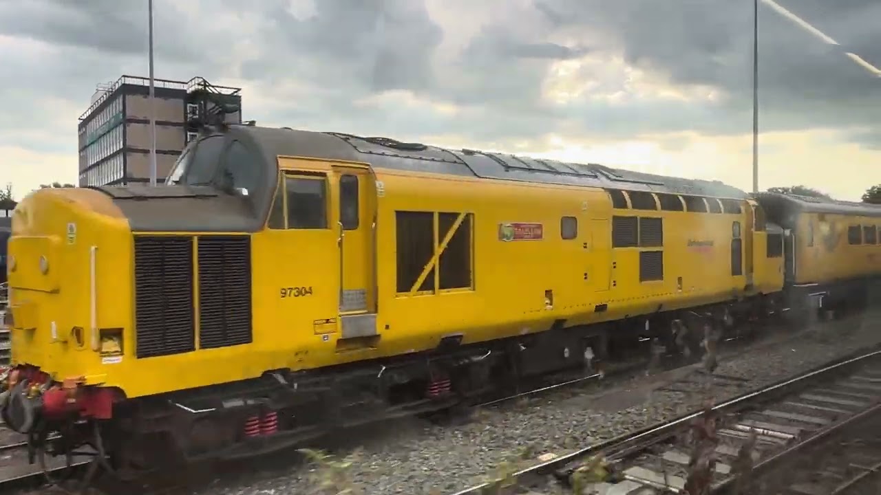 TRAINSPOTTING - Derby RTC - Class 37s, Class 43 HSTs and MORE!