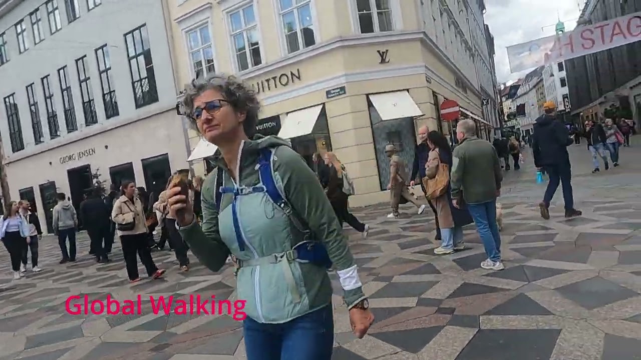 Copenhagen Walk: Strolling Strøget & Christiansborg Palace