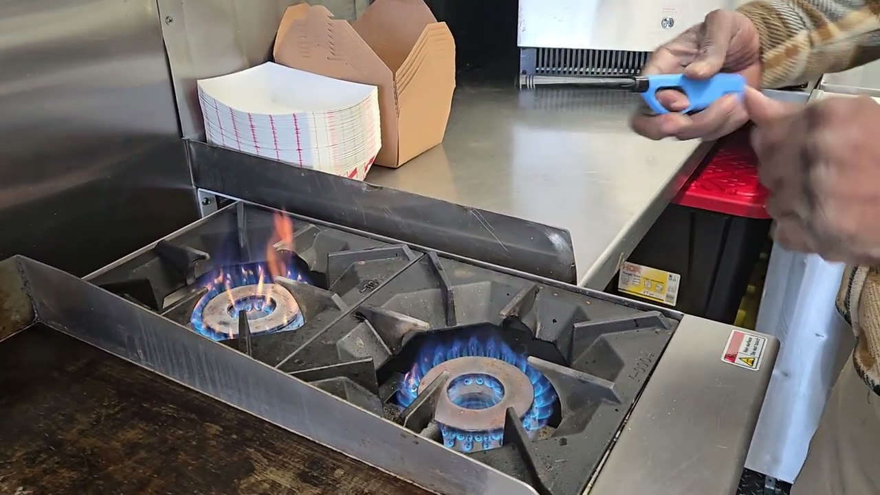 Opening the Food Trailer 2