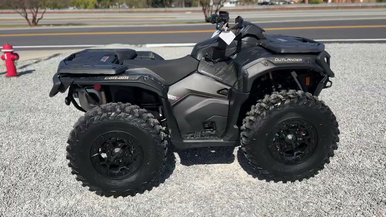 2026 Can-Am&reg; Outlander Backcountry 1000R Multicam Dark Camo