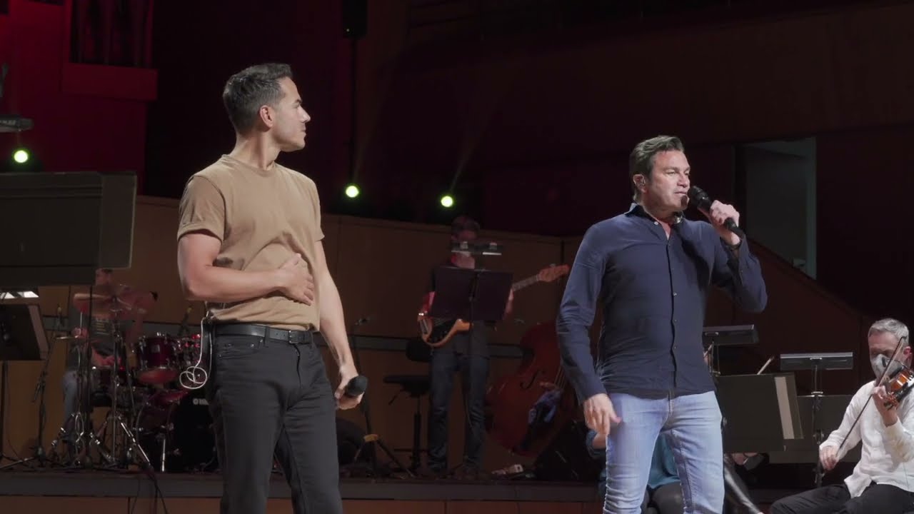 Nights In White Satin live in concert - Mario Frangoulis & Marc Devigne
