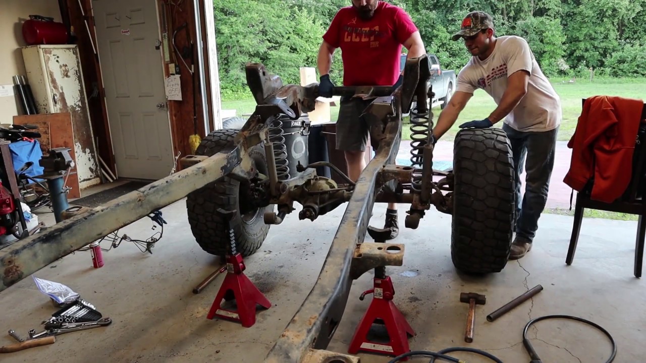 2000 Jeep Wrangler Tub and Axle removal!!  2000 Jeep Wrangler TJ Rebuild Part 3