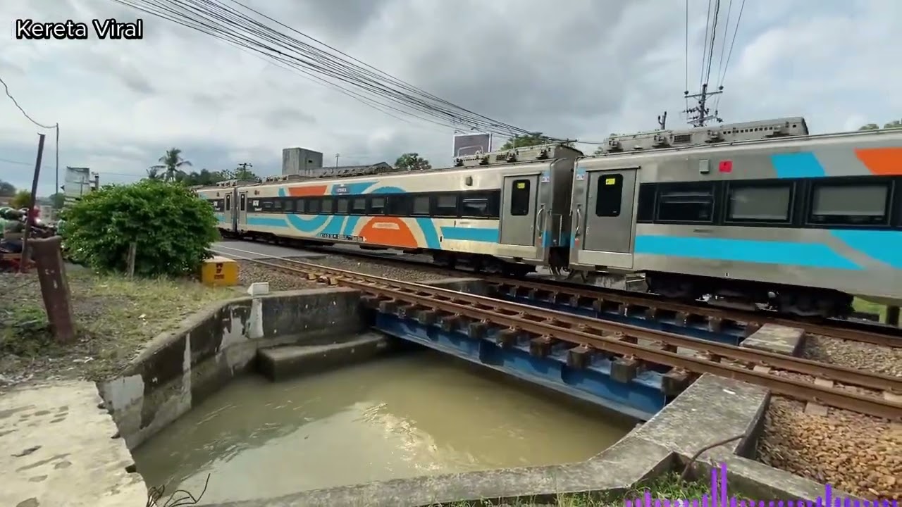 KERETA API PANJANG !! DISINI 29 KERETA API NGEBUT DI LINTASAN EXTRIME