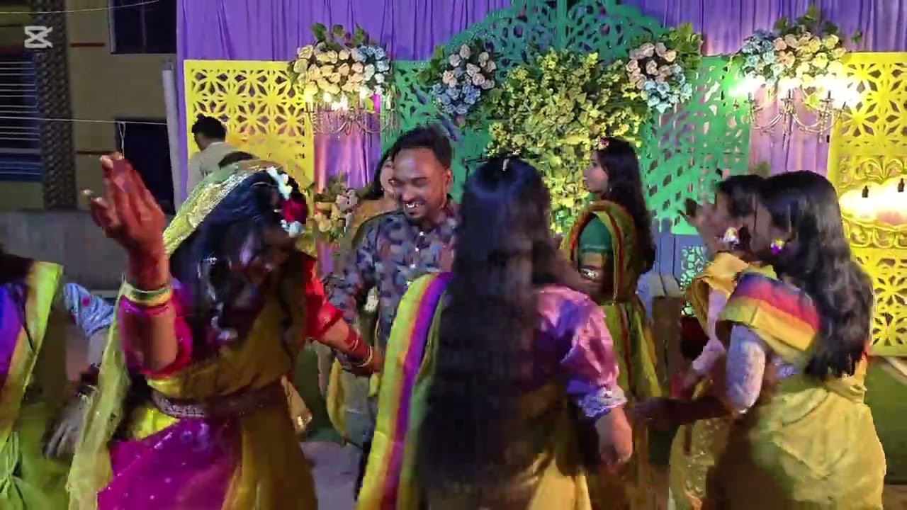 বিয়ে বাড়িতে বউ জামাই একসাথে ডান্স সাথে আমরা সবাই আছি #december22 