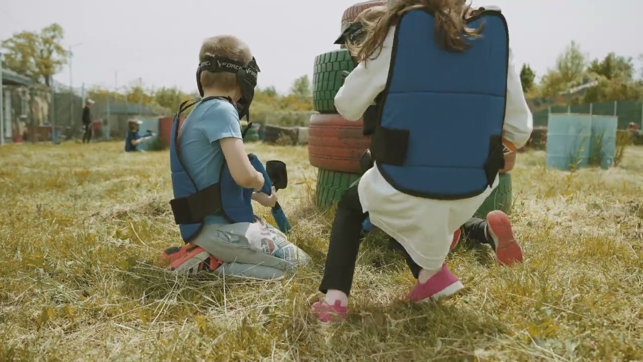 Teren paintball pentru copii - adrenalină la maxim &icirc;n cea mai tare bază l&acirc;ngă București