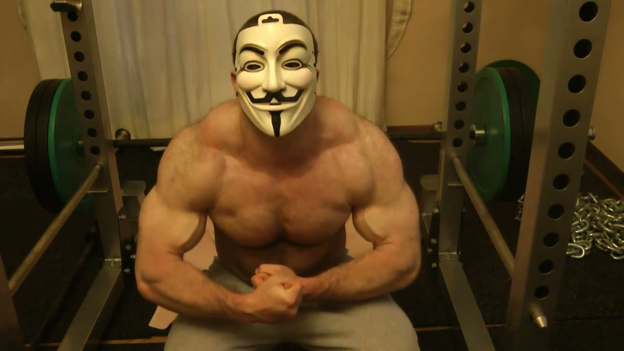 250 lbs Hairy Muscle Stud Flexing Muscles