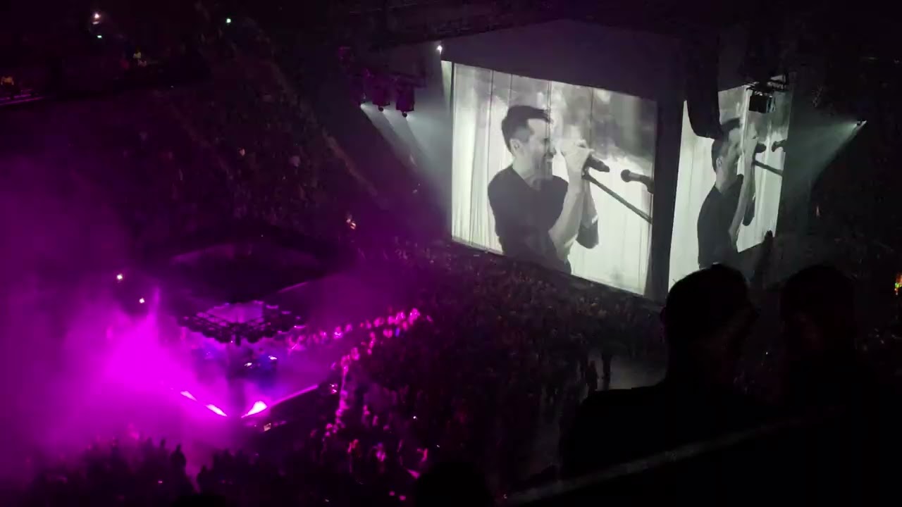 Nine Inch Nails - Closer. 02/26/26 @ Center Bell, Montréal 