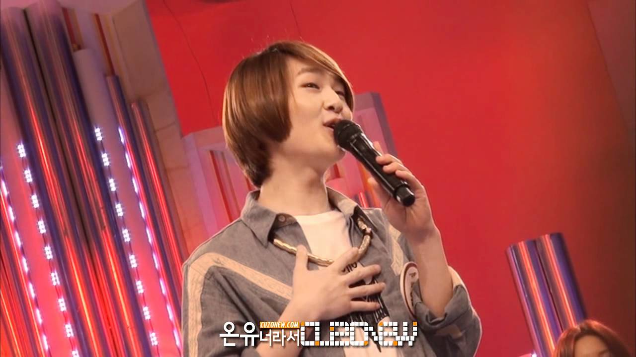 [FANCAM] 120417 Onew singing Park Jiyoon's 