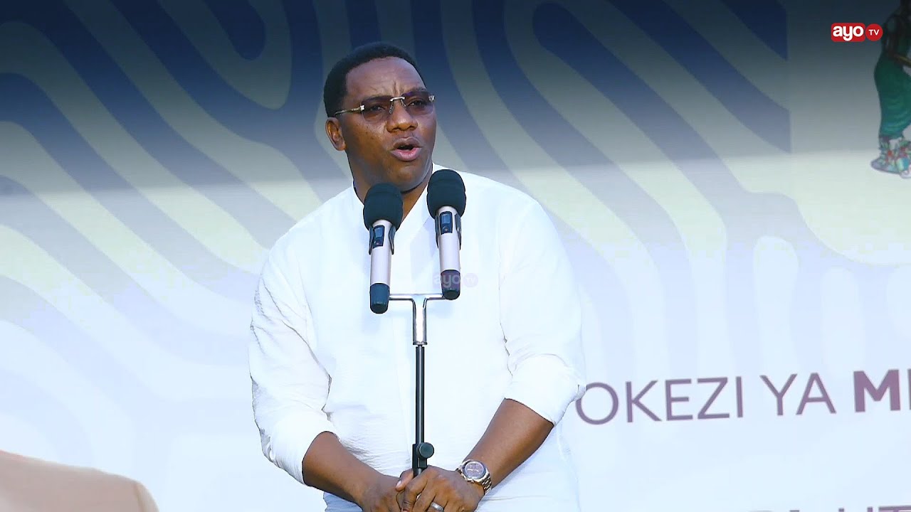 MAKONDA AWAKINGIA KIFUA WANANCHI WAKE 