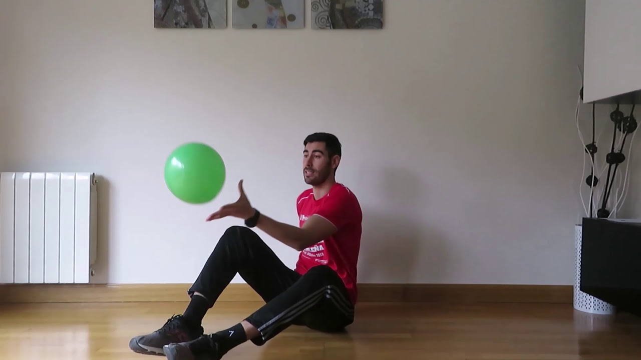 Educación física en casa con un globo 🎈