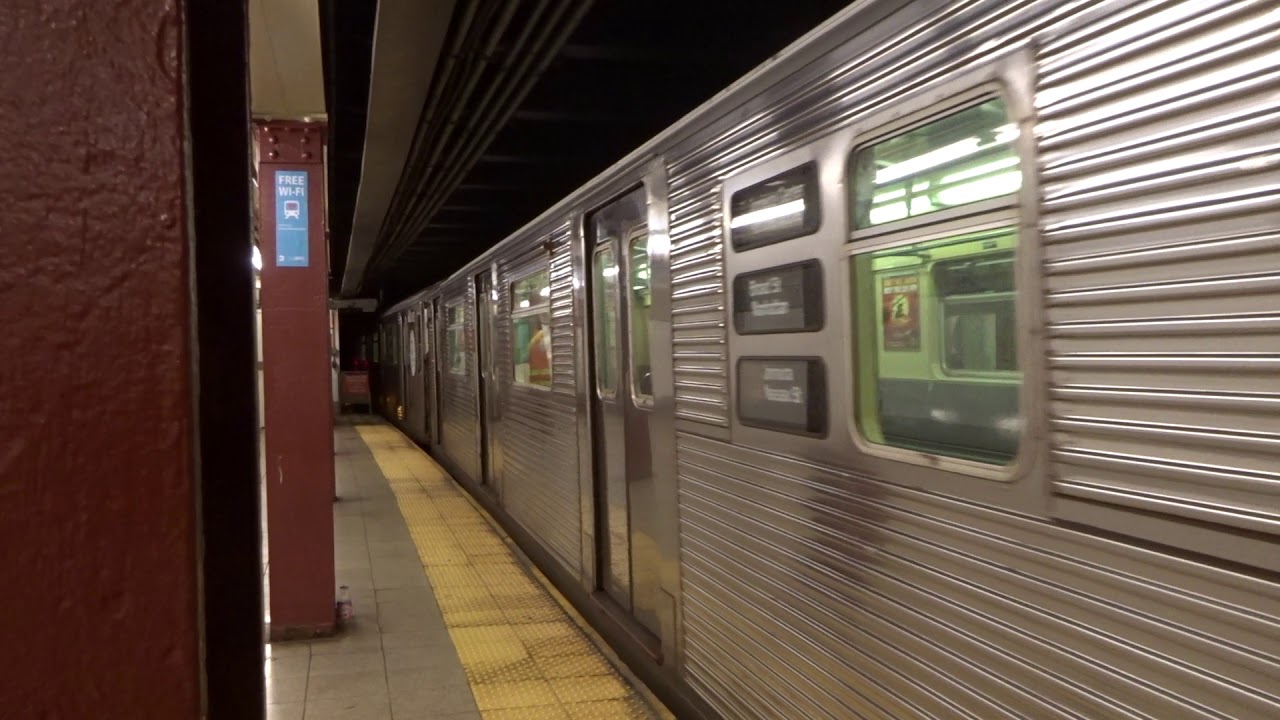 NYC Subway: Jamaica Center-bound R32 (J) Entering & Leaving Broad Street