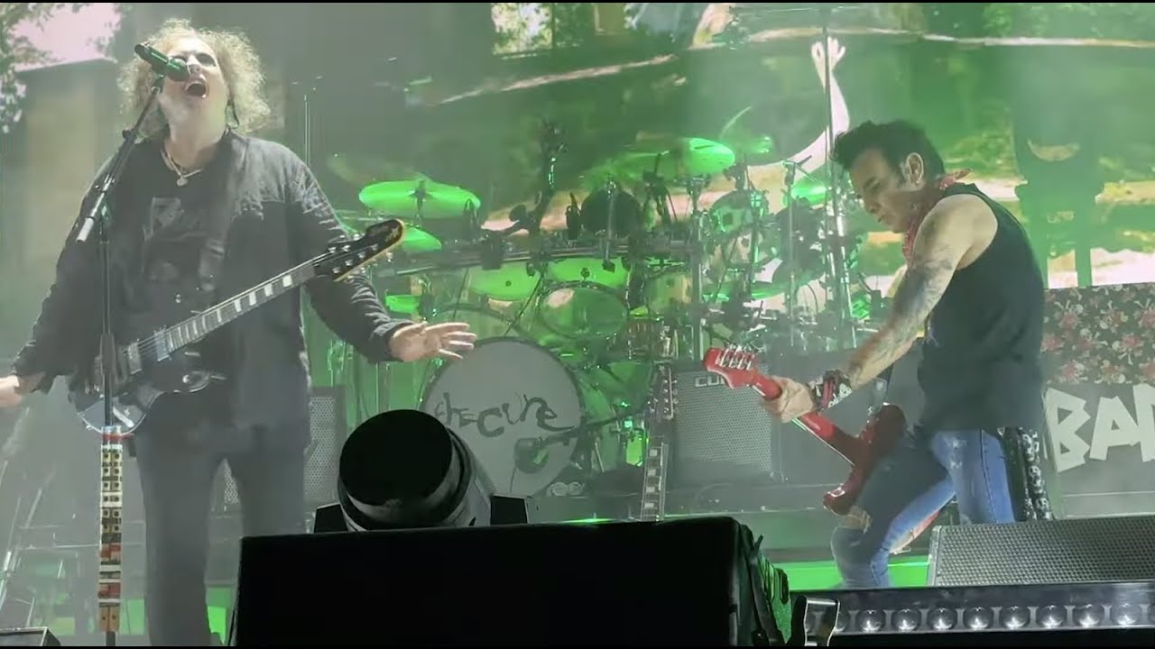 The Cure - The Hanging Garden. Wembley 12/11/2022