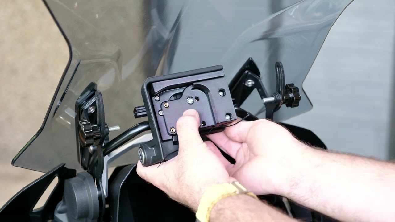 BMW Navigation Adapter Installation for Garmin Zumo XT & XT 2 &ndash; Easy Guide!