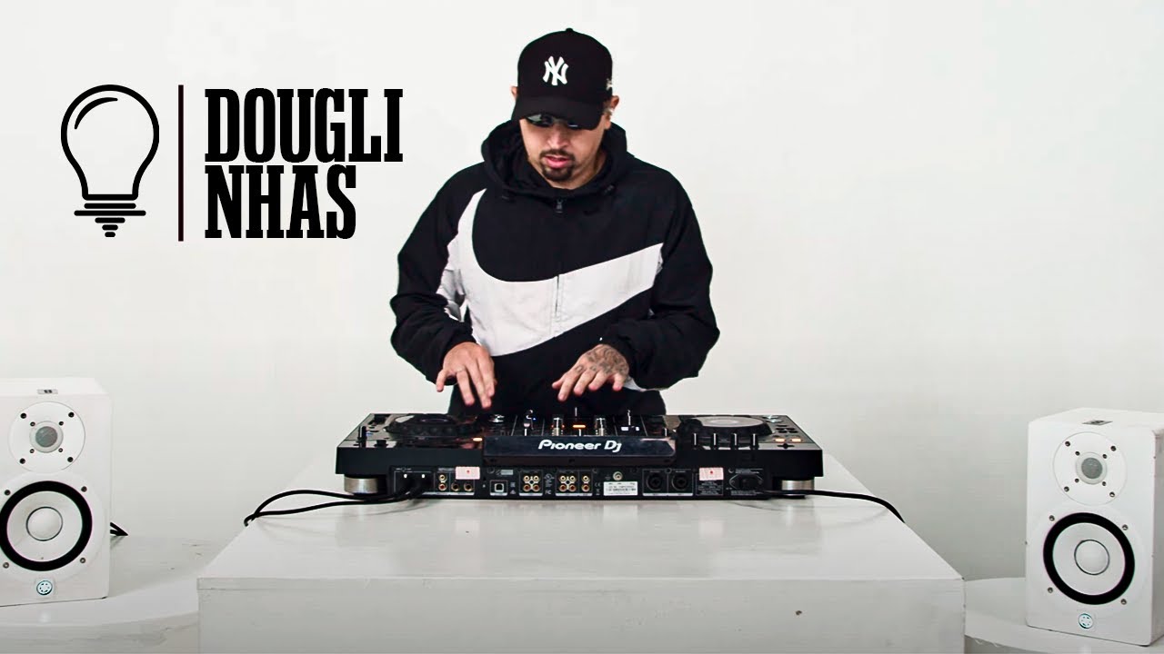 DJ Douglinhas - SET DE FUNK 2025 (Estúdio Branco)