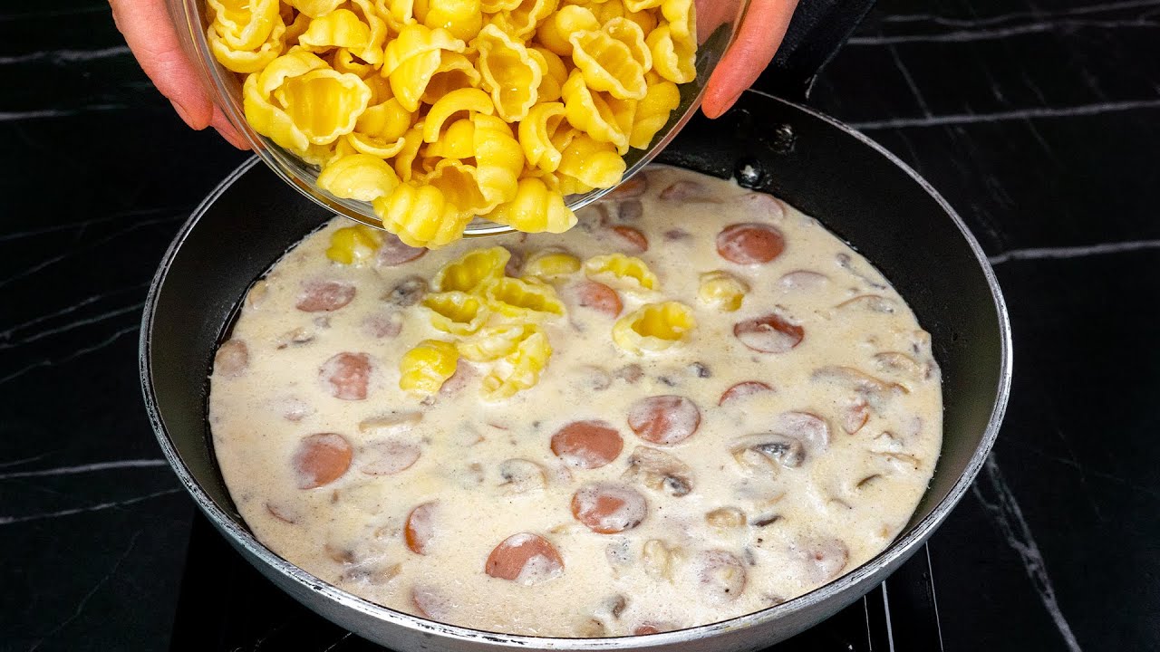 So verwandeln Sie Pasta und W&uuml;rstchen in ein edles Dinner, in die Pfanne
