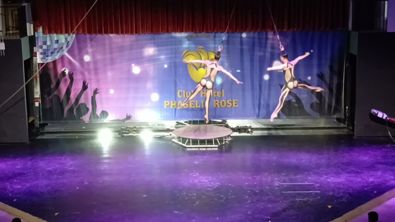 RUSSIAN BAR .SKATES .HAND TO HAND .SCALE DANCERS ...CUBA 🇨🇺🇨🇺🇨🇺🎪🇹🇷🍀