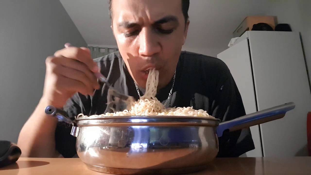 Ramadan : Manger 1 Kilo de Nouille chinoise !!!!