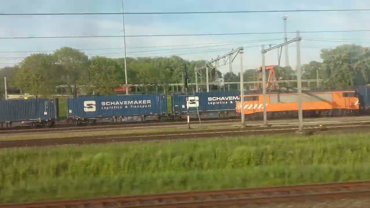 Cargo@Kijfhoek rangeerterrein met bijzondere loc voor trein