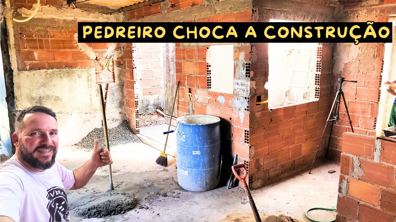 Pedreiro choca a construção