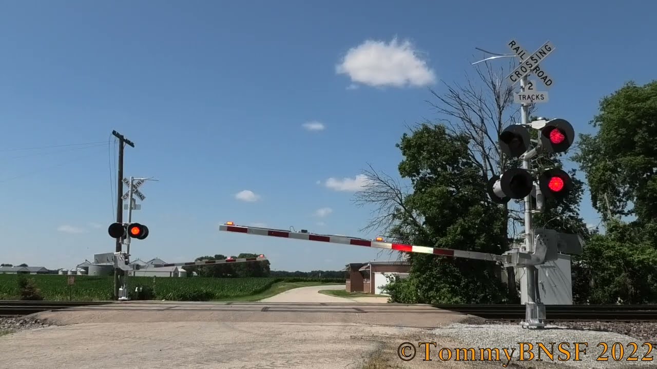 UP 7831 West in Galt, IL 6/27/22