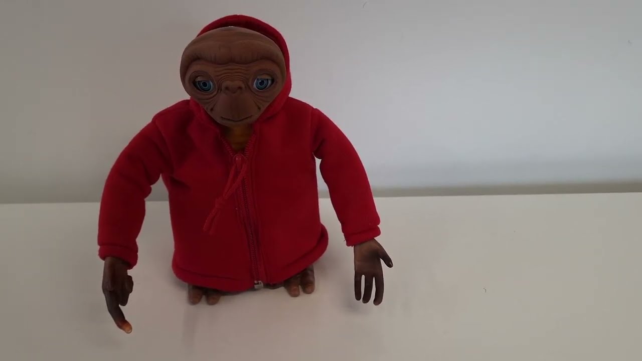 Tiger Electronics ET Interactive Toy 2000 - Test