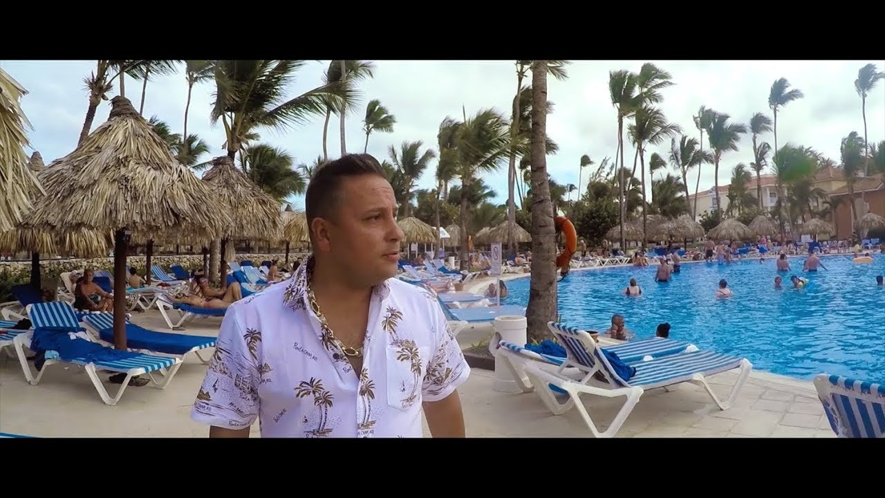 L.L. Junior - Minek ez a t&aacute;vols&aacute;g (Hivatalos Videoklip)