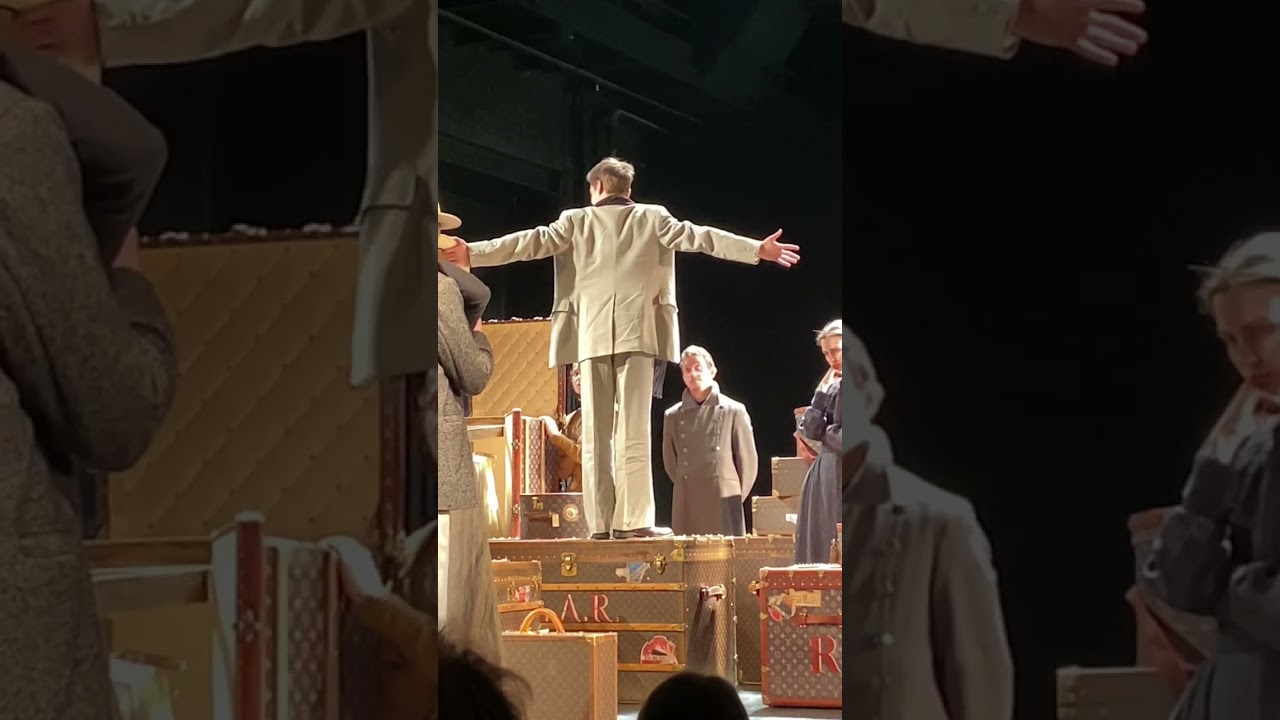 Иван Янковский в роли Лопахина. Вишнёвый сад. Нет слов! Театр Студия театрального искусства.