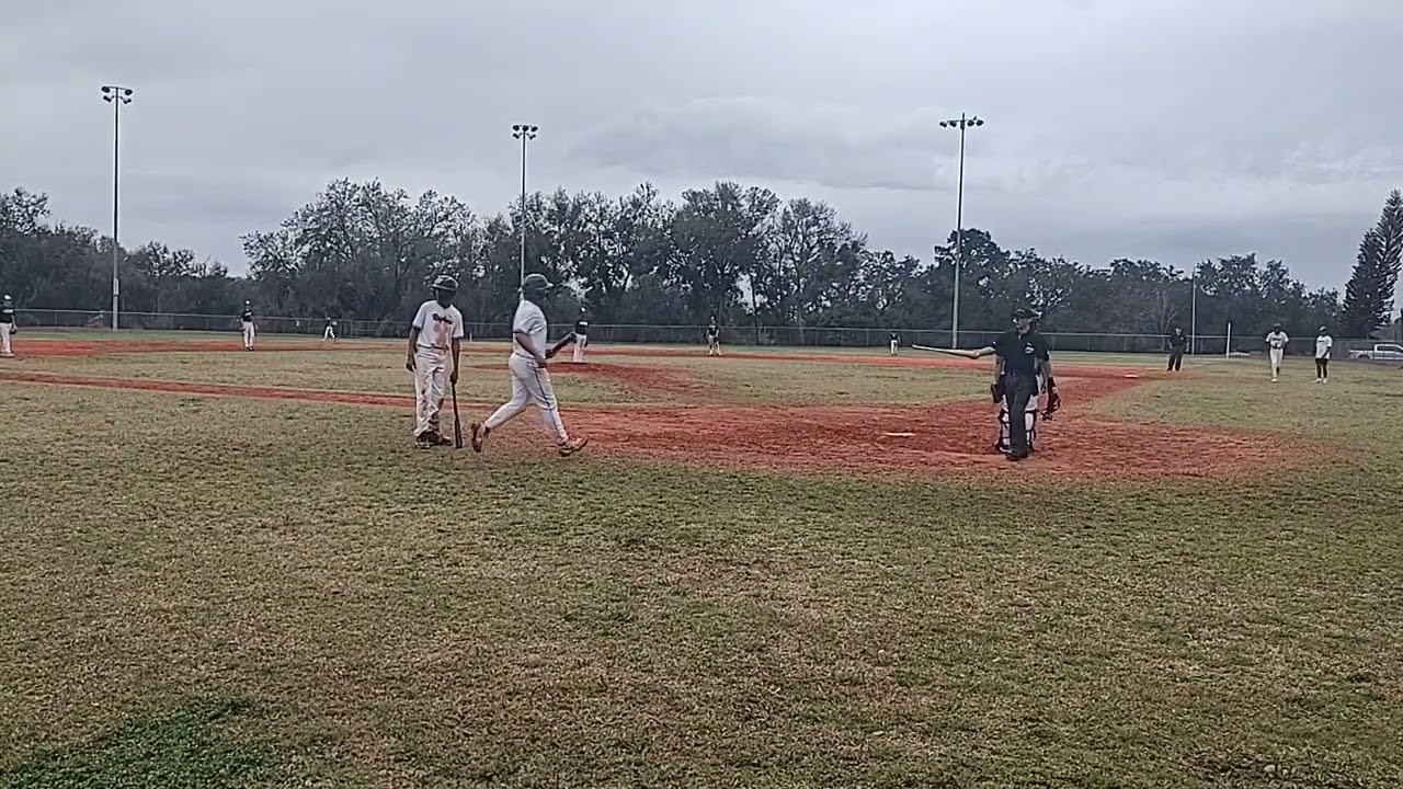 Jaylen Parenda pitching Redeemer vs Real Life christian academy 3/3/2026 bottom of the fifth 