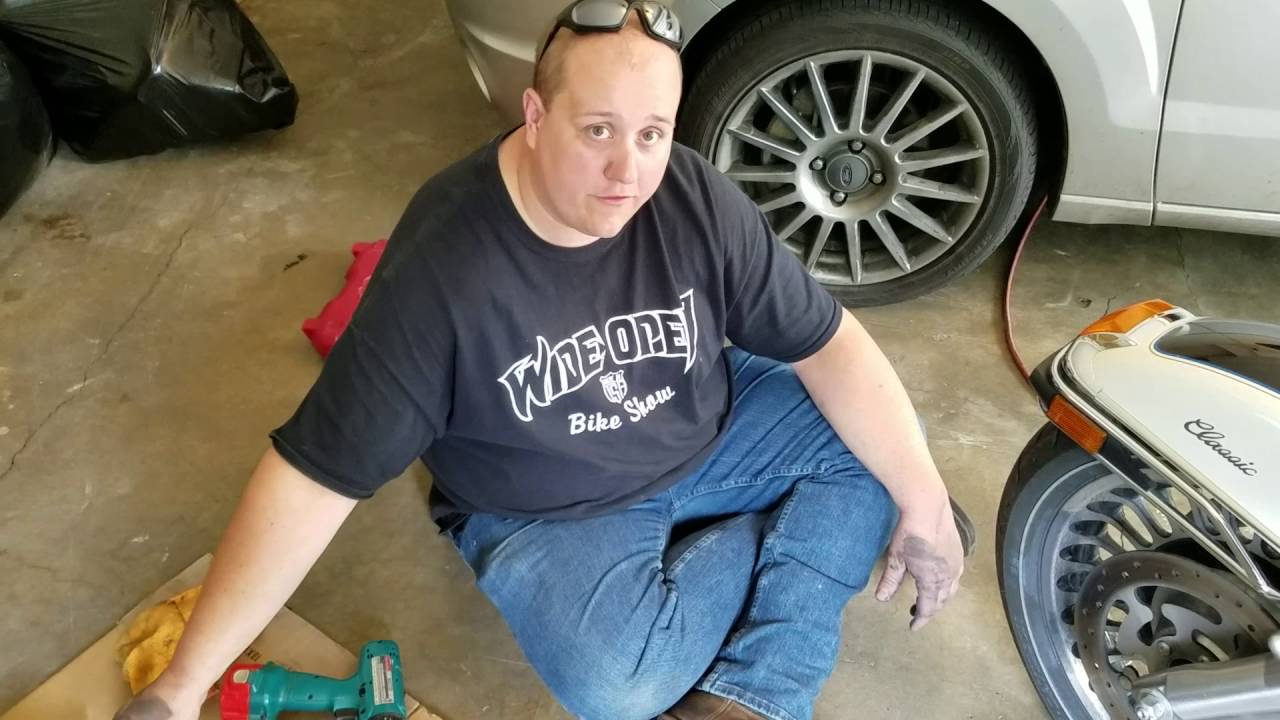 How to polish your motorcycles mag wheels