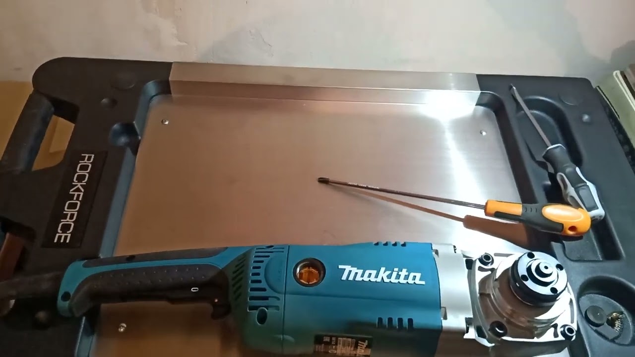 Makita GA9020 Makita GA9050 Makita 9069 -как на УШМ  230 мм повернуть редуктор в домашних условиях.