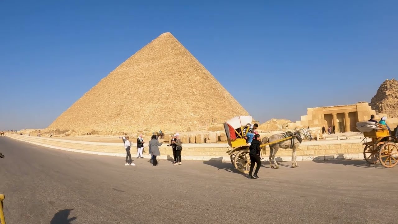 The Egyptian Pyramids | A real tour - Horse Carriage Ride