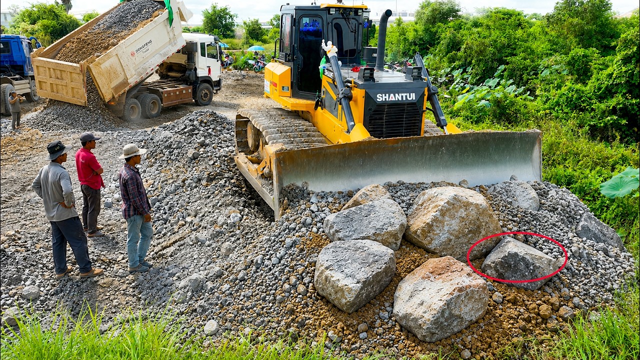 OMG! Incredible Fill Land Job! Heavy Shantui Bulldozer Pushes Stone Soil - 25t Dump Trucks Unloading