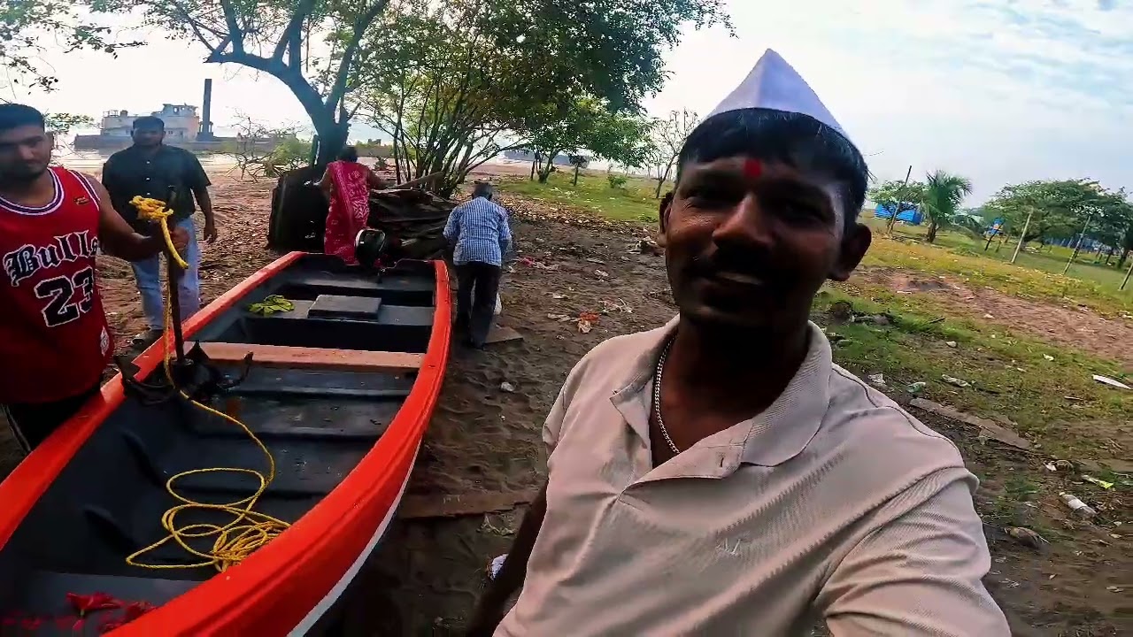 मासेमारी करण्यासाठी घेतली 18 foot फायबर होडी ⛵ 2.5 hp boat engine