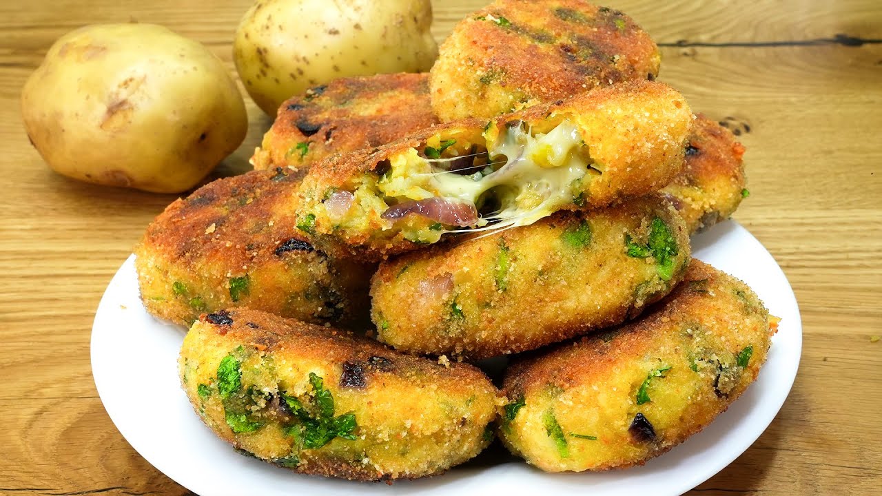 Просто натрите картофель, чтобы приготовить это очень вкусное картофельное блюдо.Рецепт картофеля.A