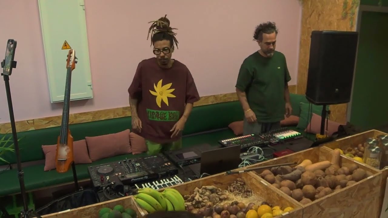 NØRÚ  Live Set Organic Downtempo . Lola Ecomarket