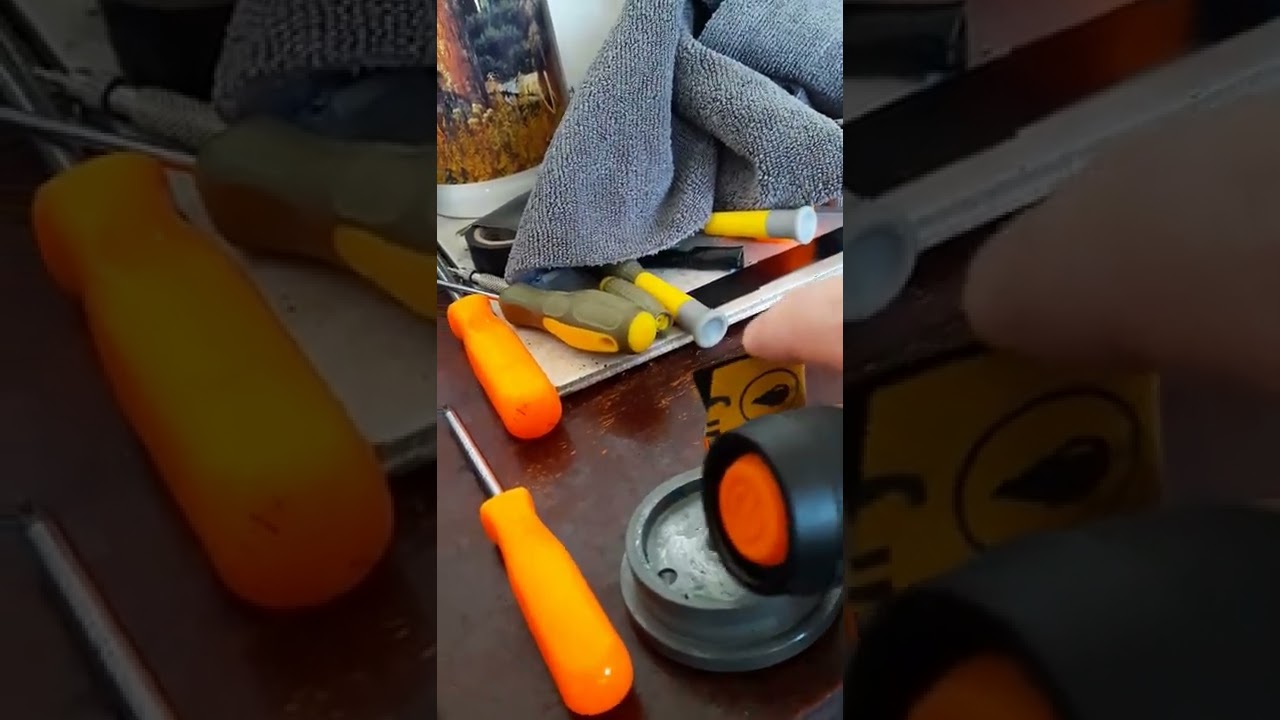 Cassette deck repair. Capstan shaft oil sanding.