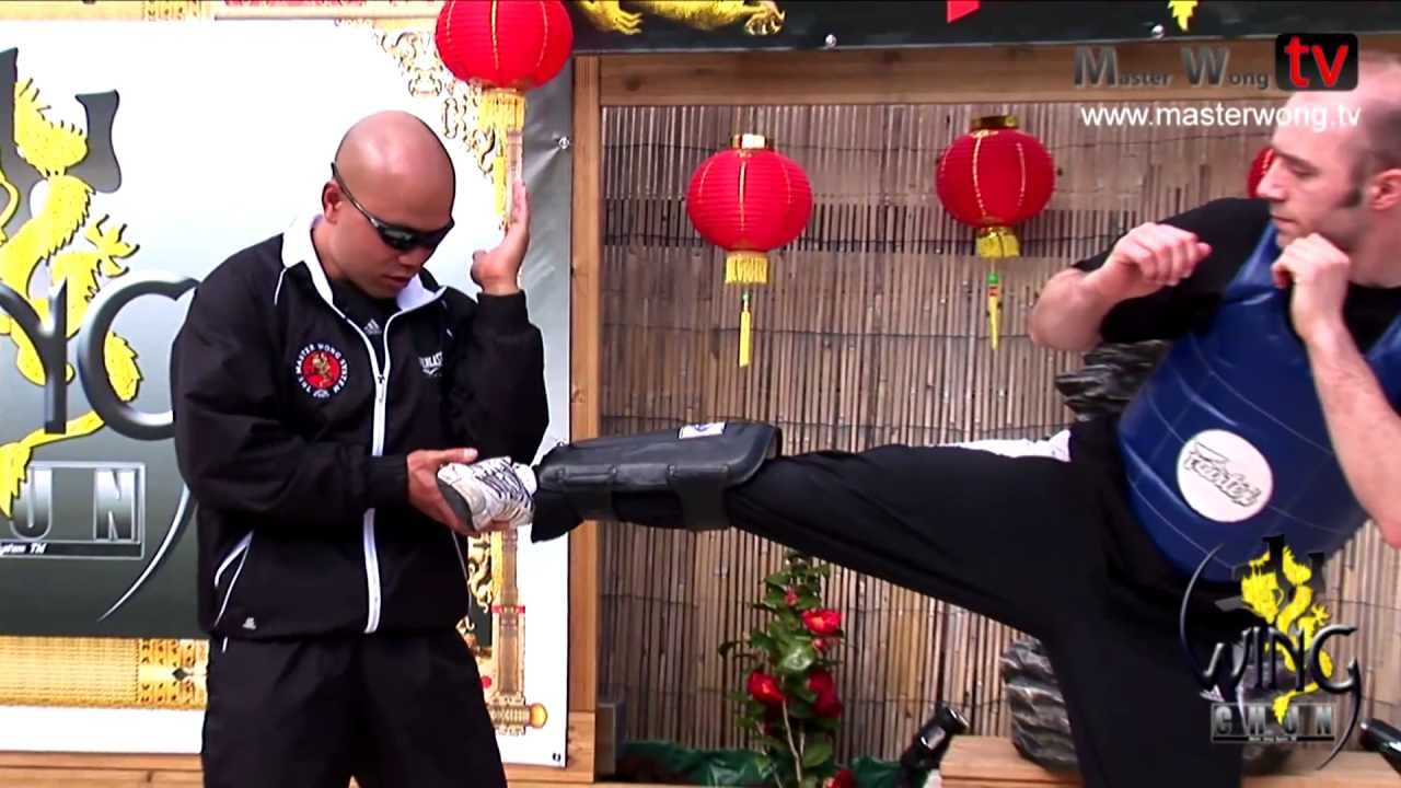 Wing Chun techniques - lesson 8 (block side kick)