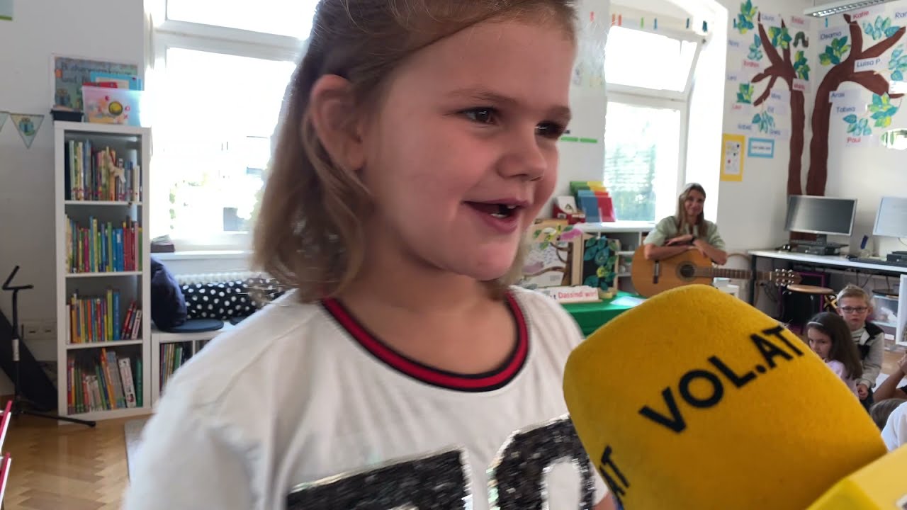 VS Lustenau Kirchdorf: Kinder zum ersten Schultag