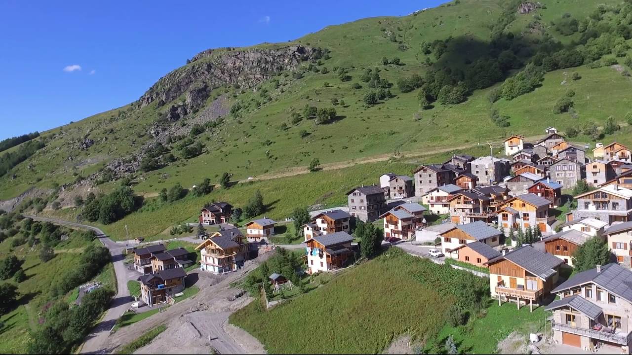 PAYS D'EN HAUT Les Belleville