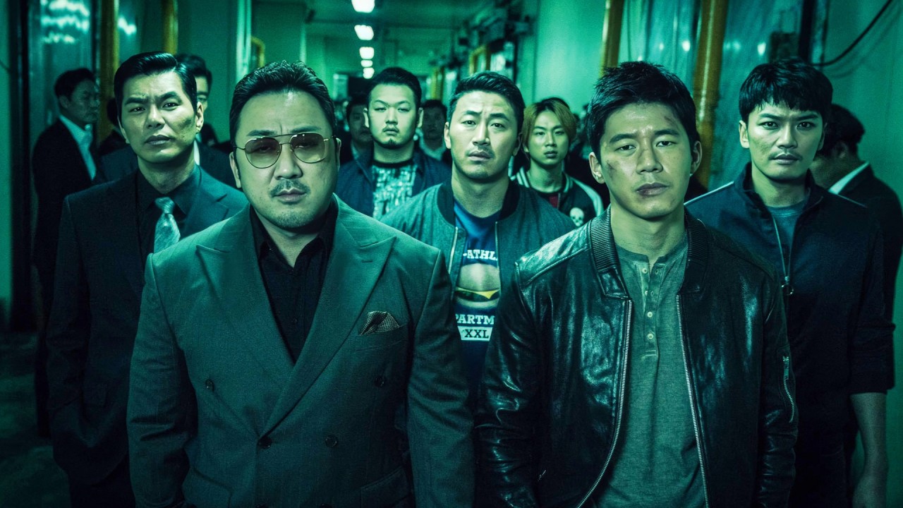 When The Law And The Underworld Hunt The Same Target | Movie Recap