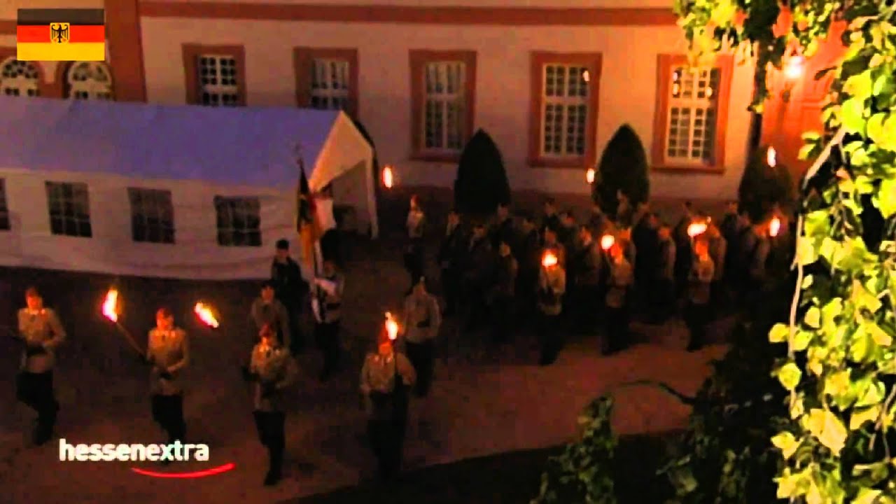 Einmarsch Heeresmusikkorps 2 mit klingendem Spiel [HD]