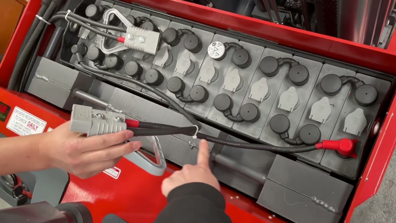 How to charge reach walkie stacker