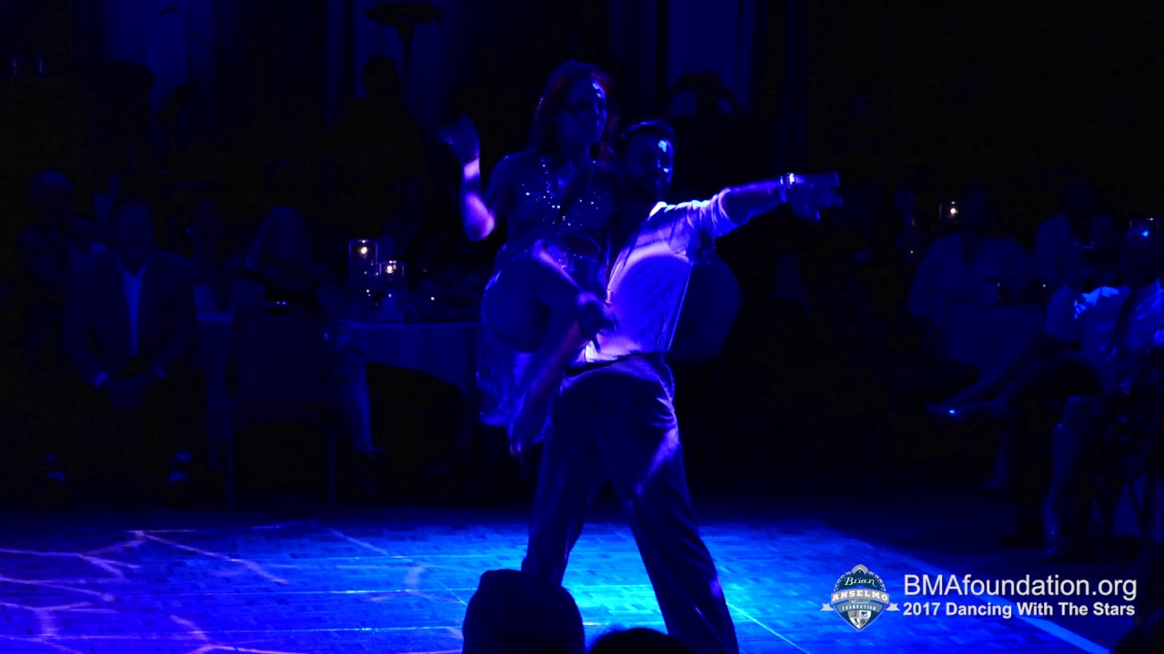 Shara Burgess & Tony Dovolani 2017 BMA Dancing With The Stars