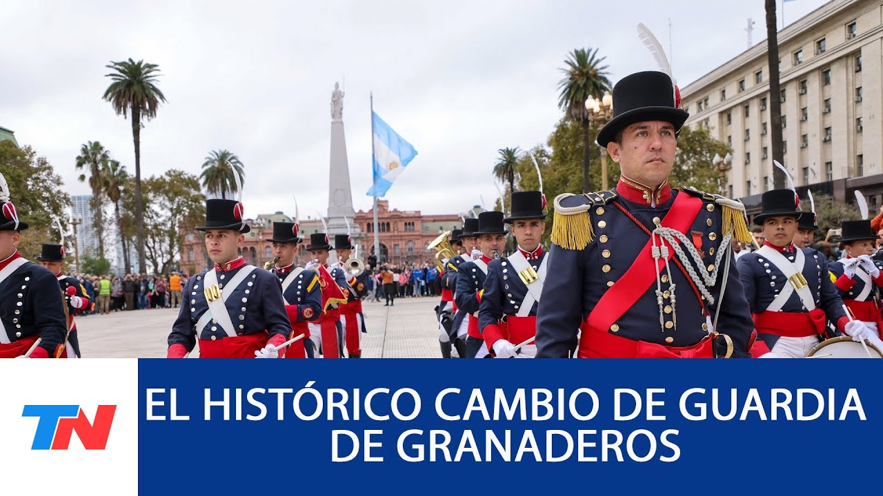 EL HISTORICO CAMBIO DE GUARDIA DE GRANADEROS